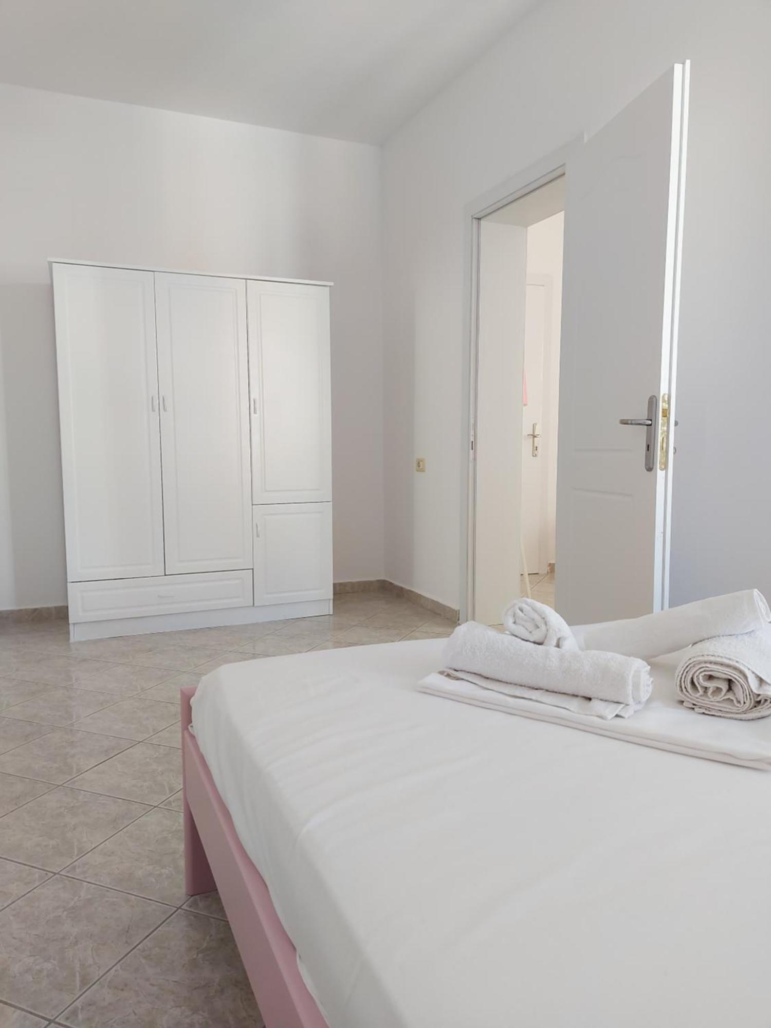 Vila Stupende Apartment Sarande Bilik gambar